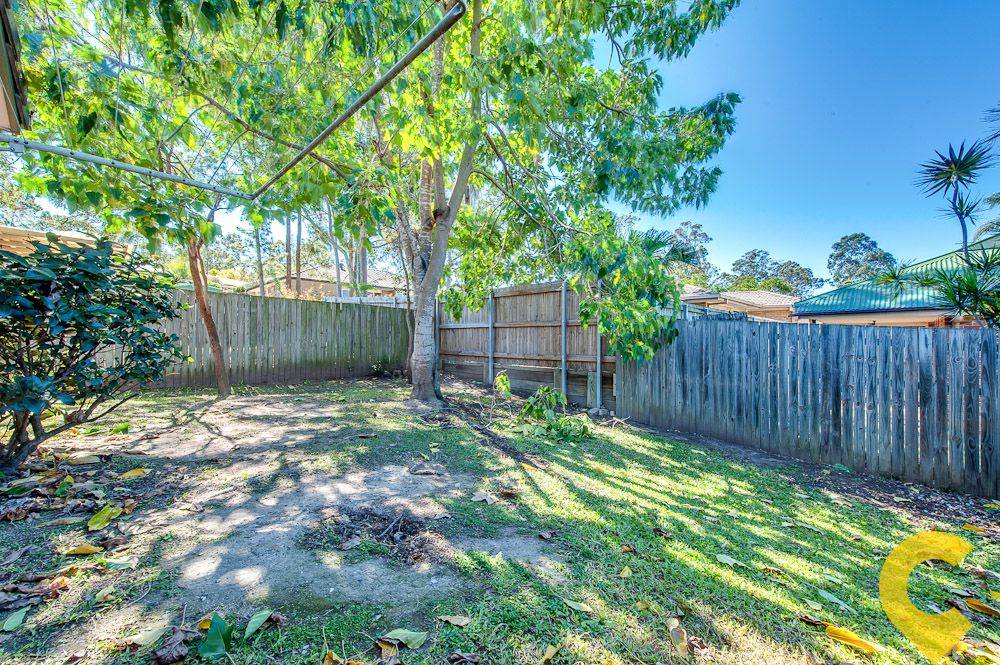 33 Barrier Place, FOREST LAKE, QLD 4078