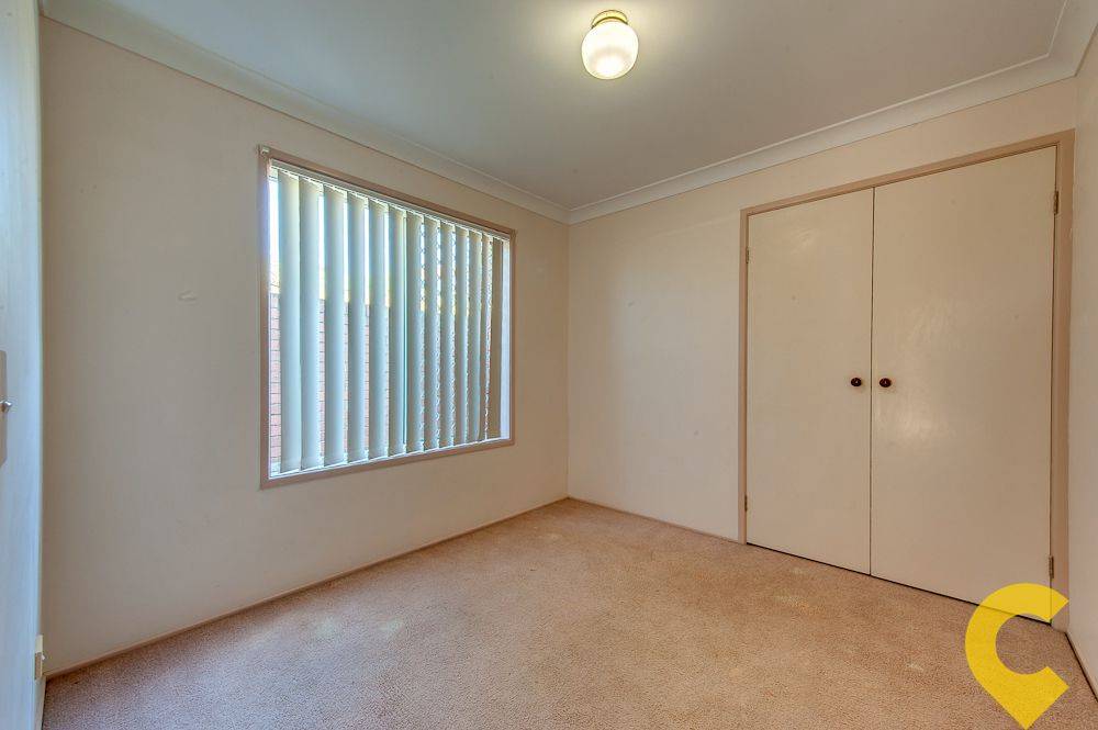 33 Barrier Place, FOREST LAKE, QLD 4078