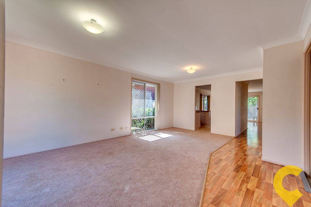 33 Barrier Place, FOREST LAKE, QLD 4078