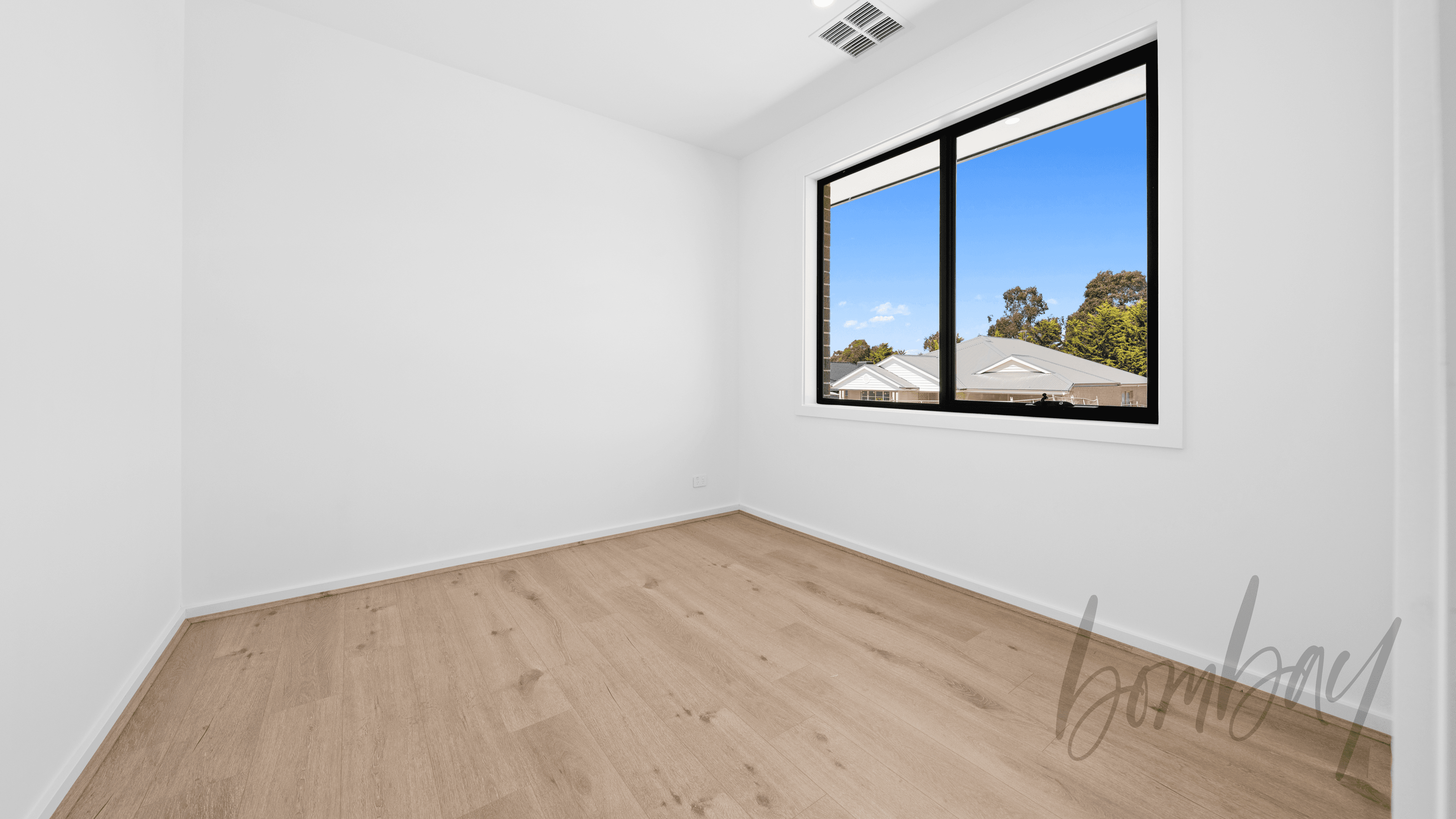 16 Spotted Harrier Street, WALLAN, VIC 3756