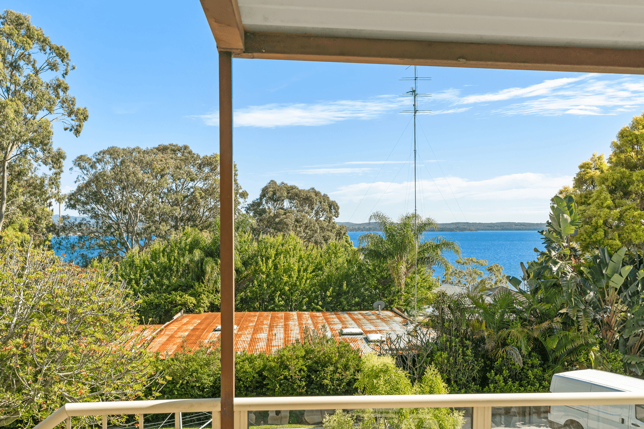 9  Creer Street, BONNELLS BAY, NSW 2264