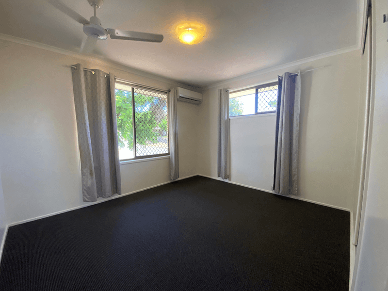 2/37 Tyson Crescent, TANNUM SANDS, QLD 4680