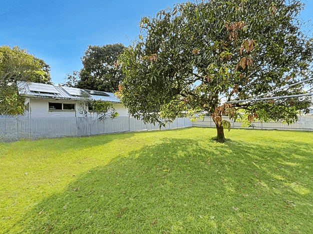 4 Wattle Avenue, COCONUTS, QLD 4860