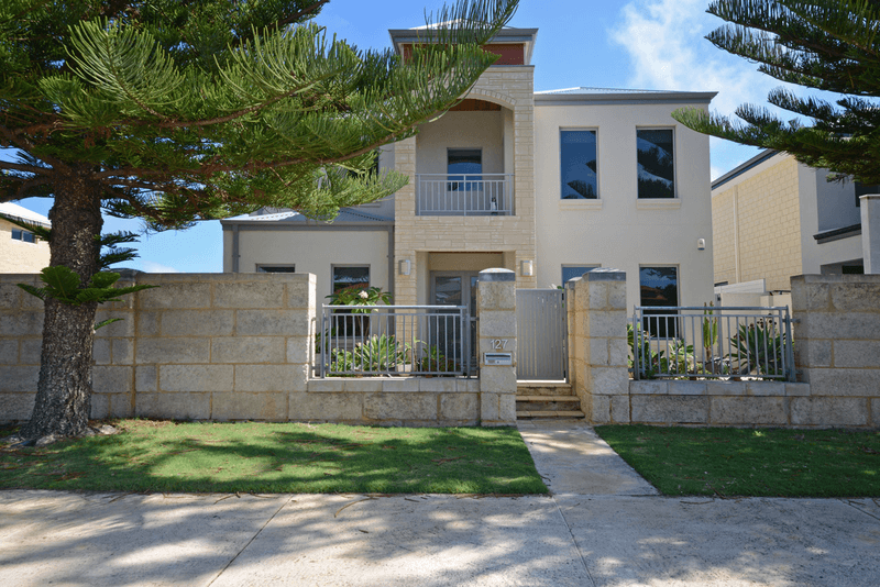 127 Anchorage Drive, Mindarie, WA 6030