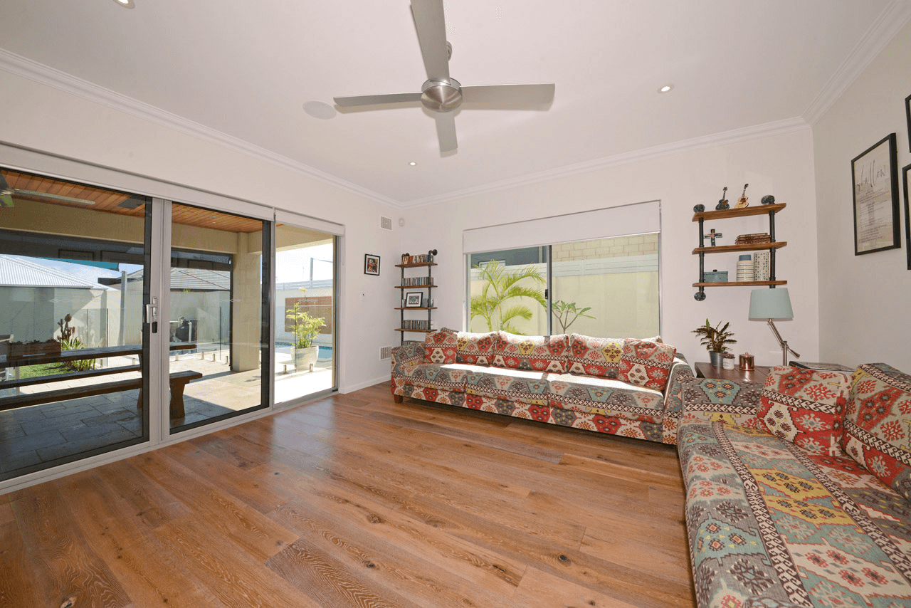 127 Anchorage Drive, Mindarie, WA 6030