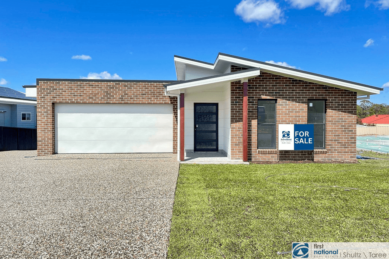 14 Grandis Parade, Taree, NSW 2430