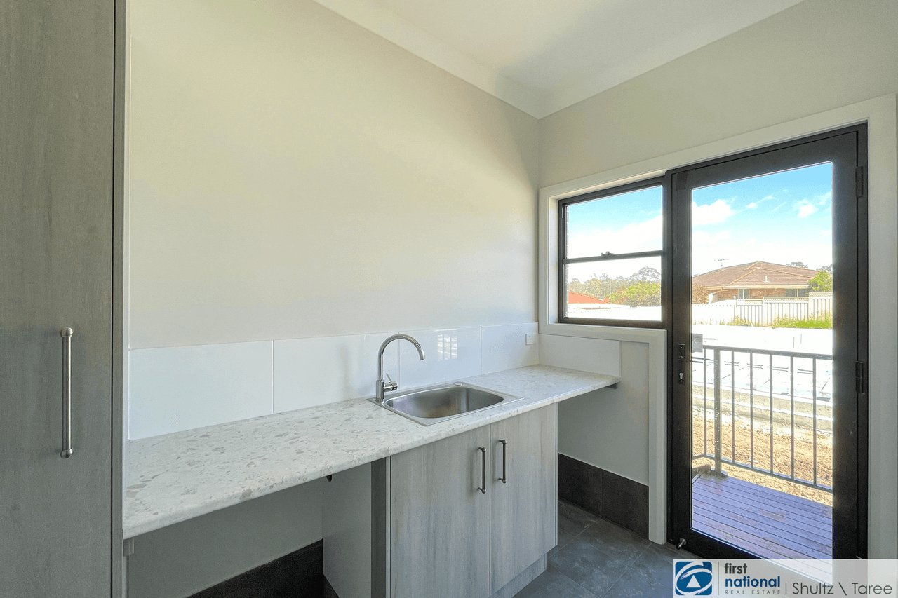 14 Grandis Parade, Taree, NSW 2430