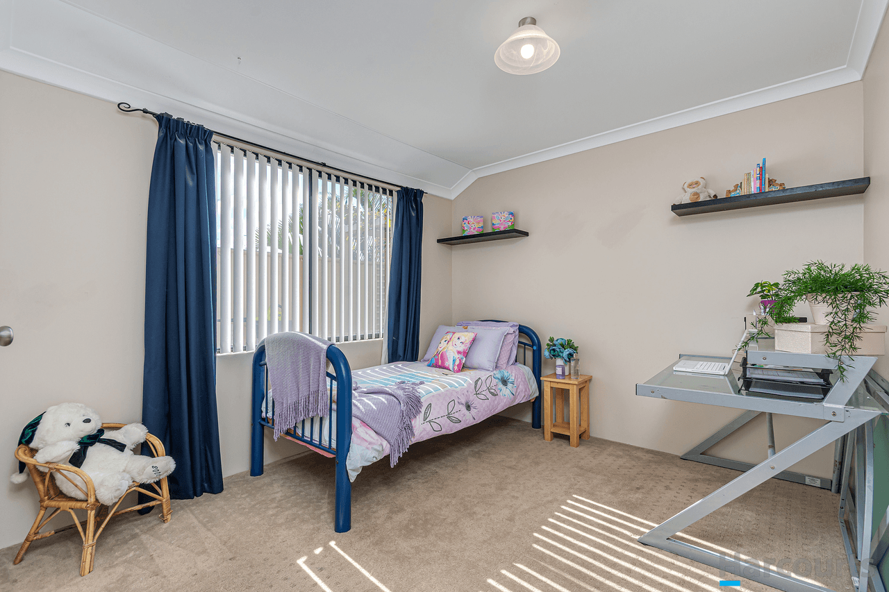 9 Rometta Way, SINAGRA, WA 6065