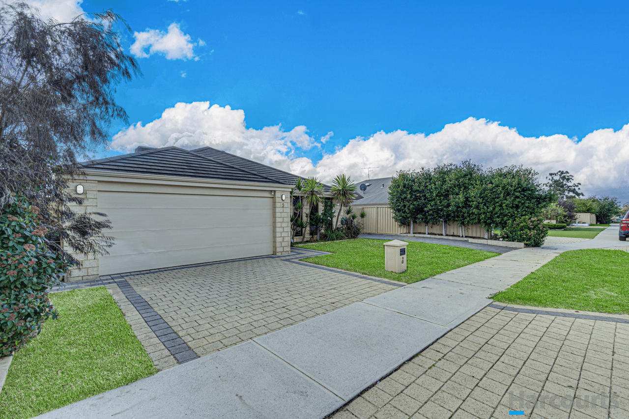 9 Rometta Way, SINAGRA, WA 6065