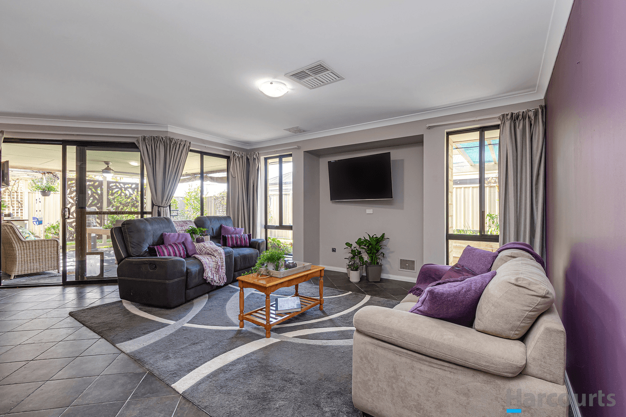 9 Rometta Way, SINAGRA, WA 6065