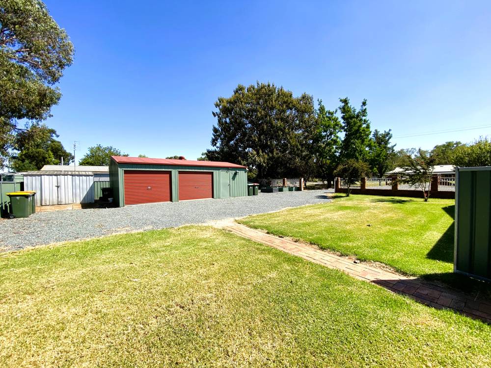 9 Billabong Crescent, Parkes, NSW 2870