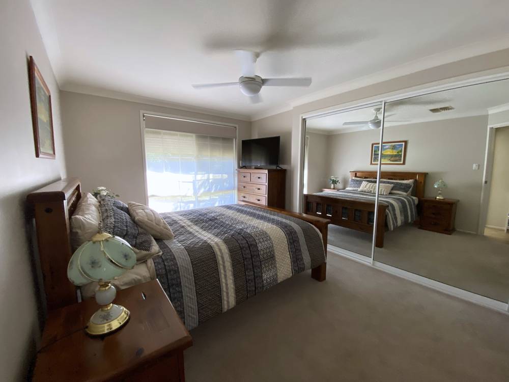 9 Billabong Crescent, Parkes, NSW 2870