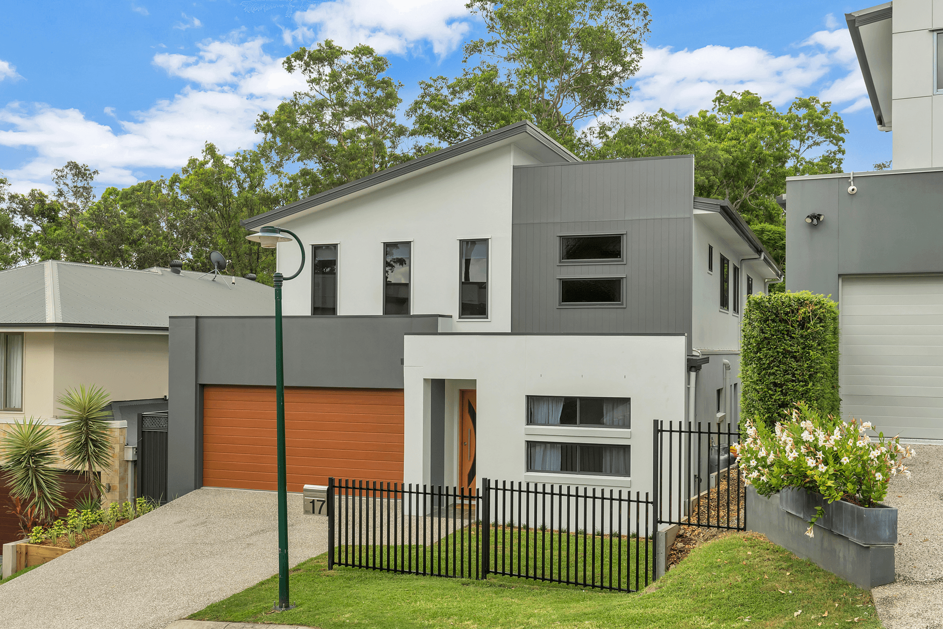 17/13 Kirkdale Road, CHAPEL HILL, QLD 4069