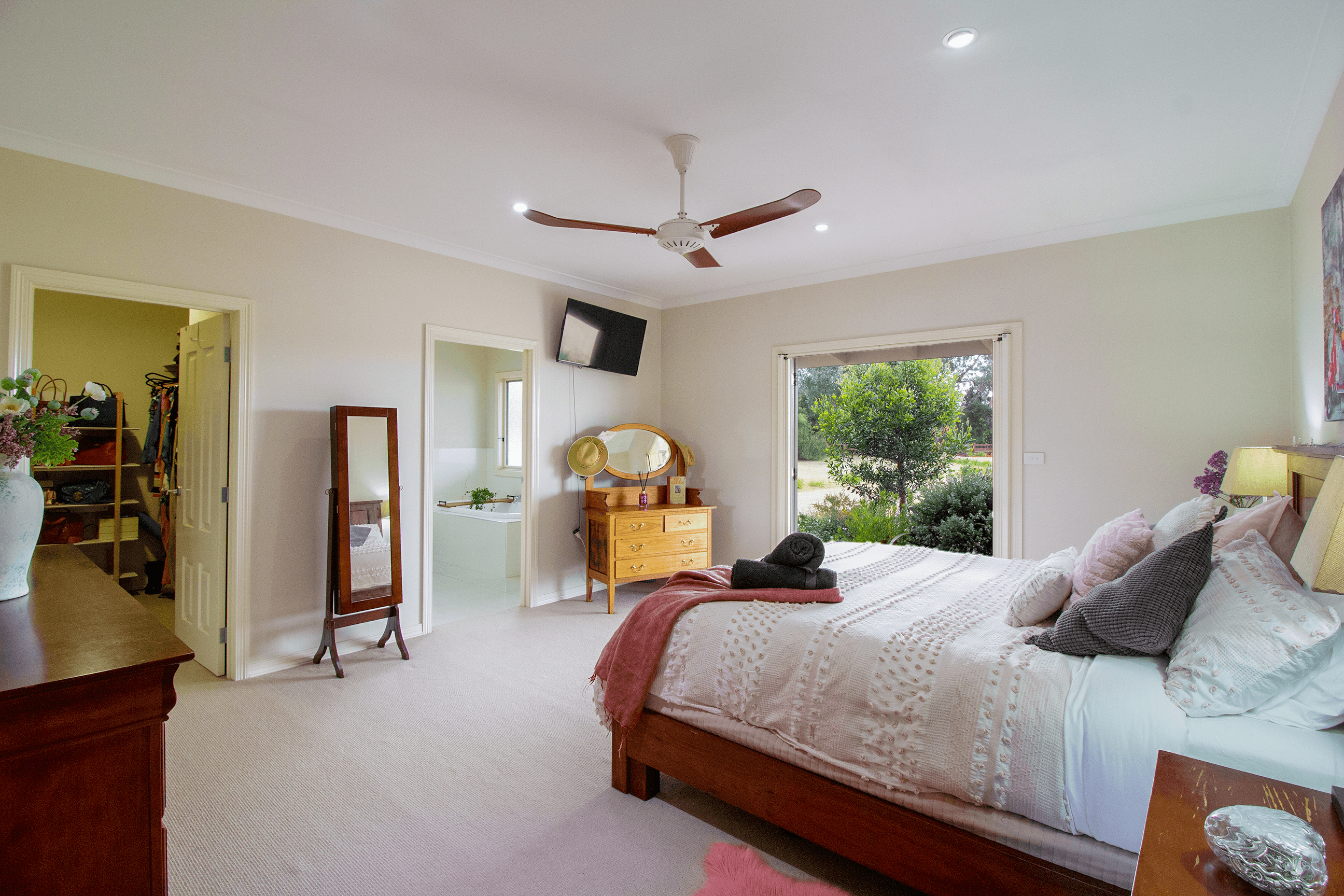 128 Port Albert-Tarraville Road, PORT ALBERT, VIC 3971