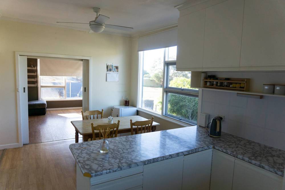 18 Henderson Avenue, Cleve, SA 5640