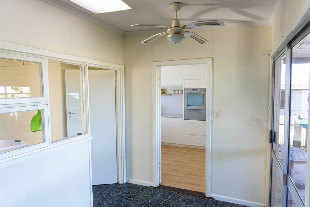 18 Henderson Avenue, Cleve, SA 5640