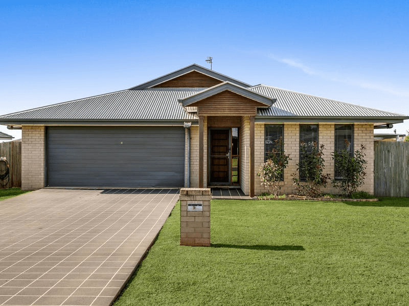 9 Clive Street, OAKEY, QLD 4401