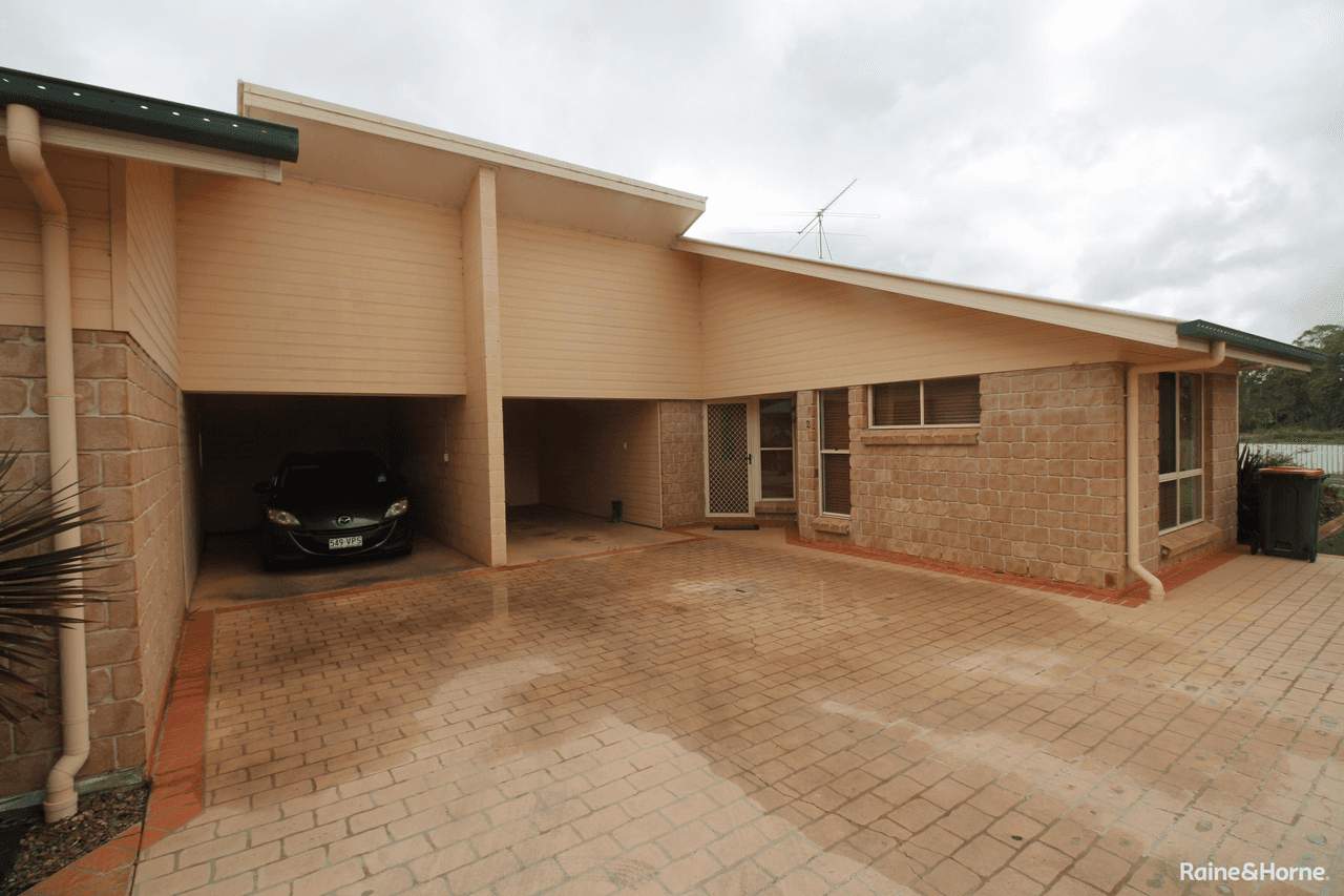 1 and 2/4 Kurtellen, KINGAROY, QLD 4610