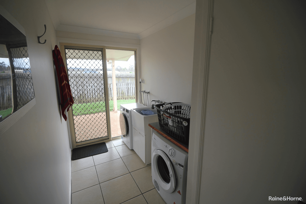 1 and 2/4 Kurtellen, KINGAROY, QLD 4610