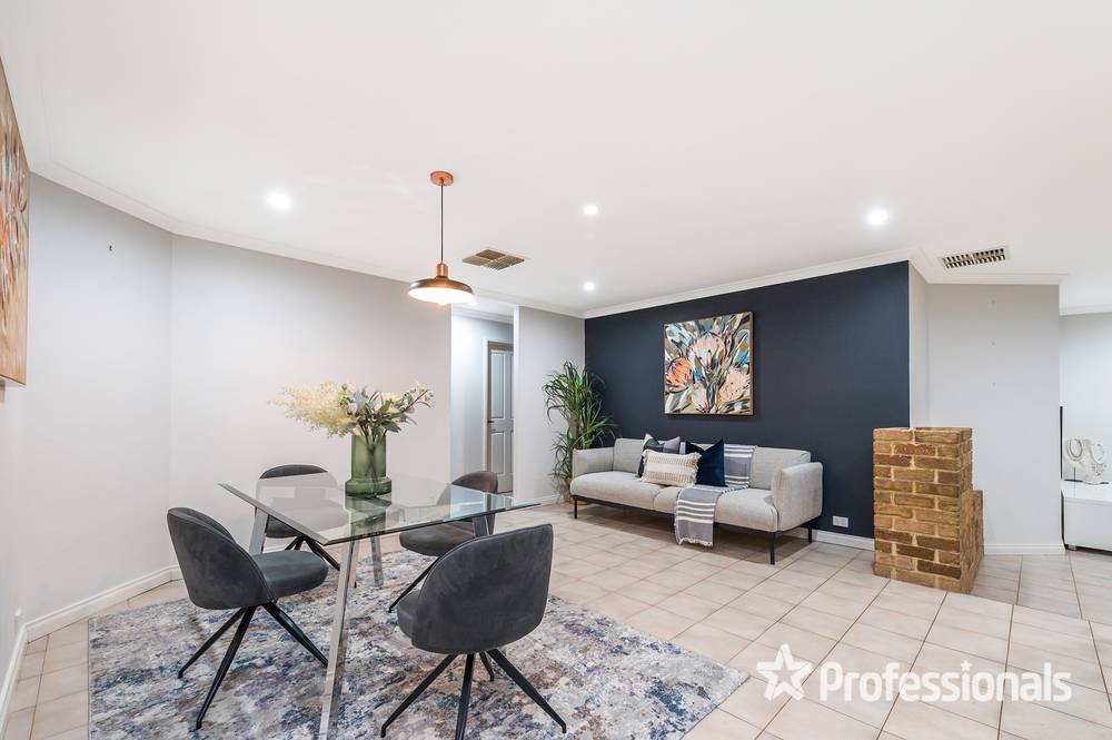 4 Goldfinch Grove, BALLAJURA, WA 6066