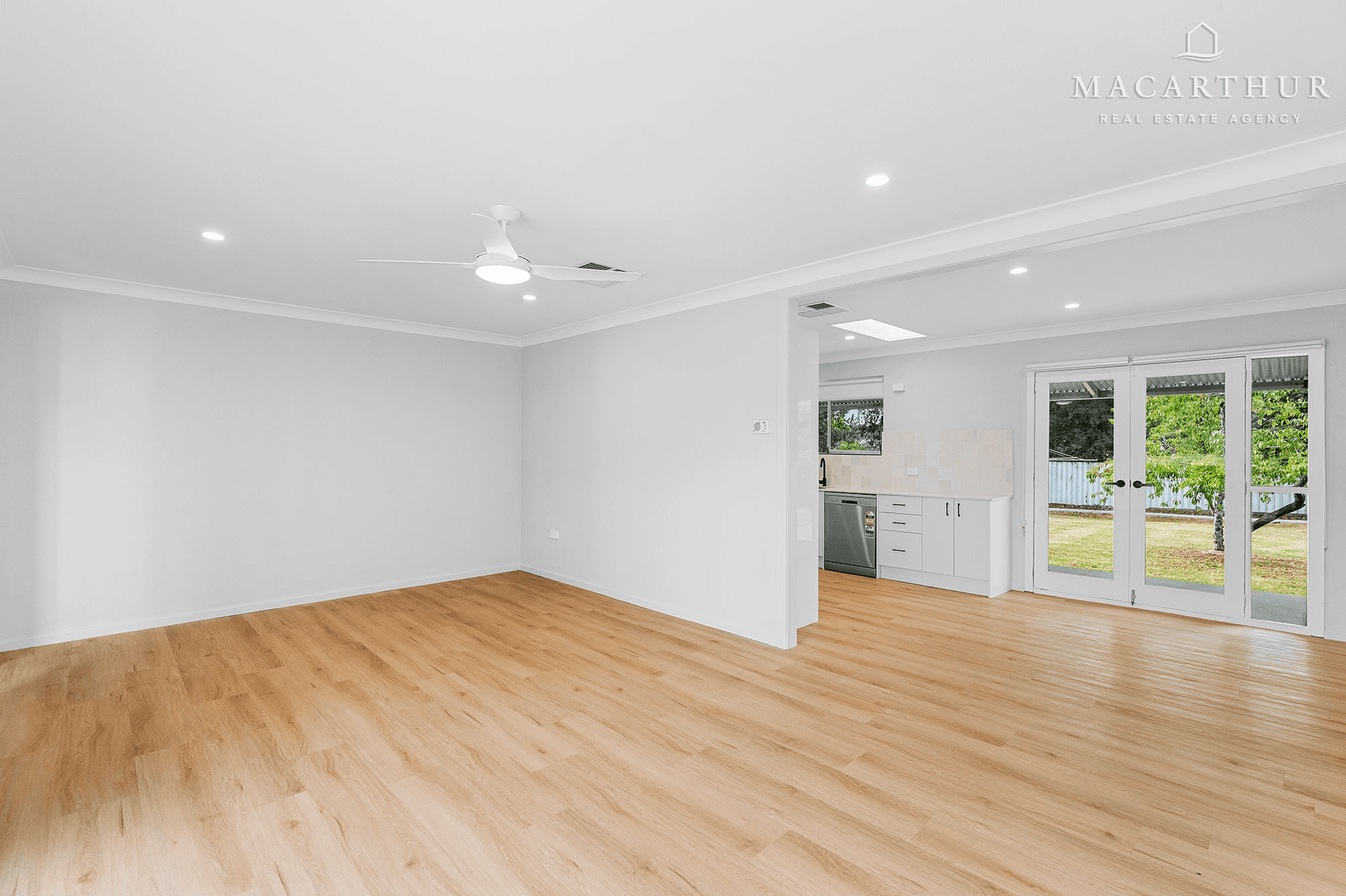 10 Walana Crescent, Kooringal, NSW 2650