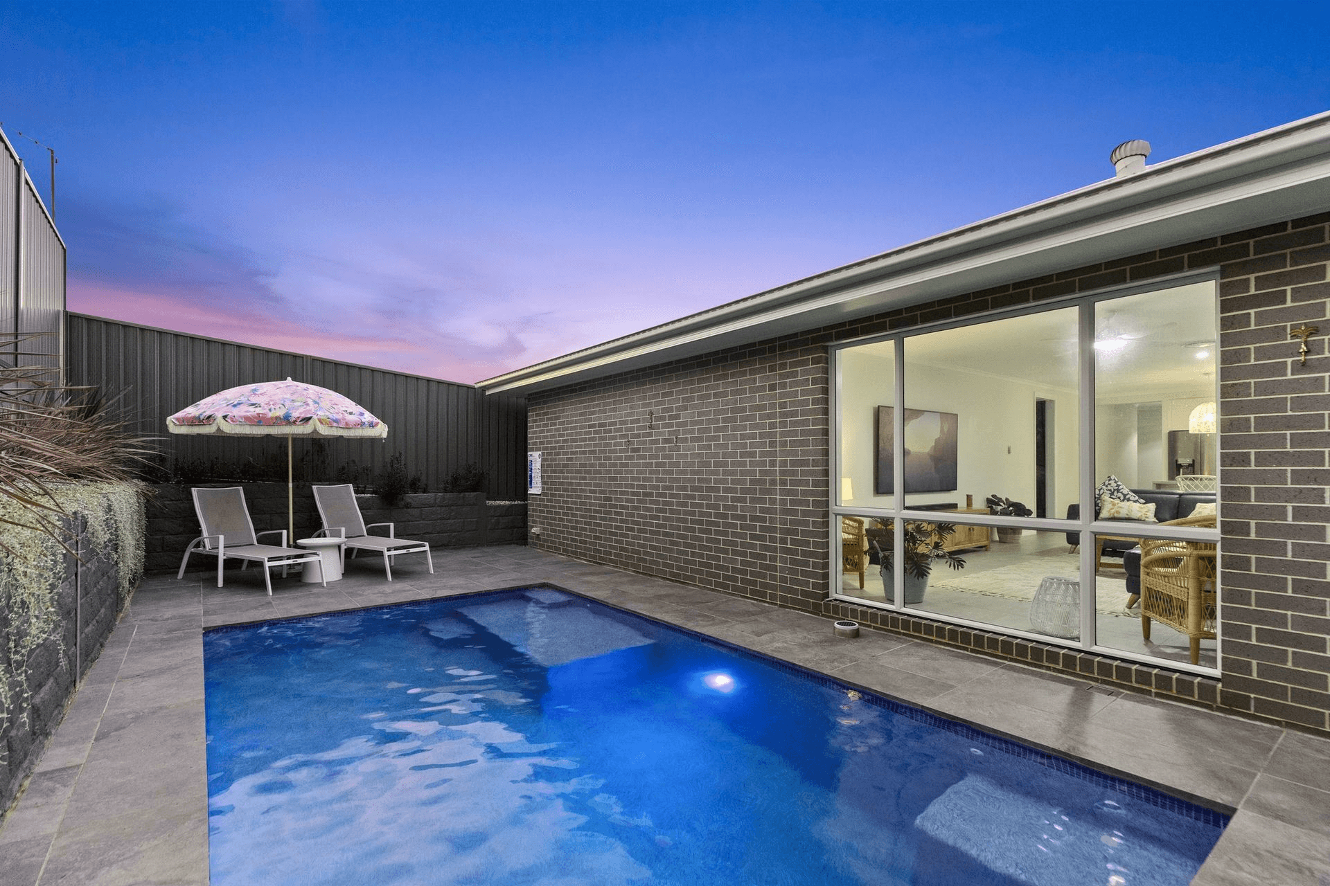 8 Pine Street, Glenning Valley, NSW 2261