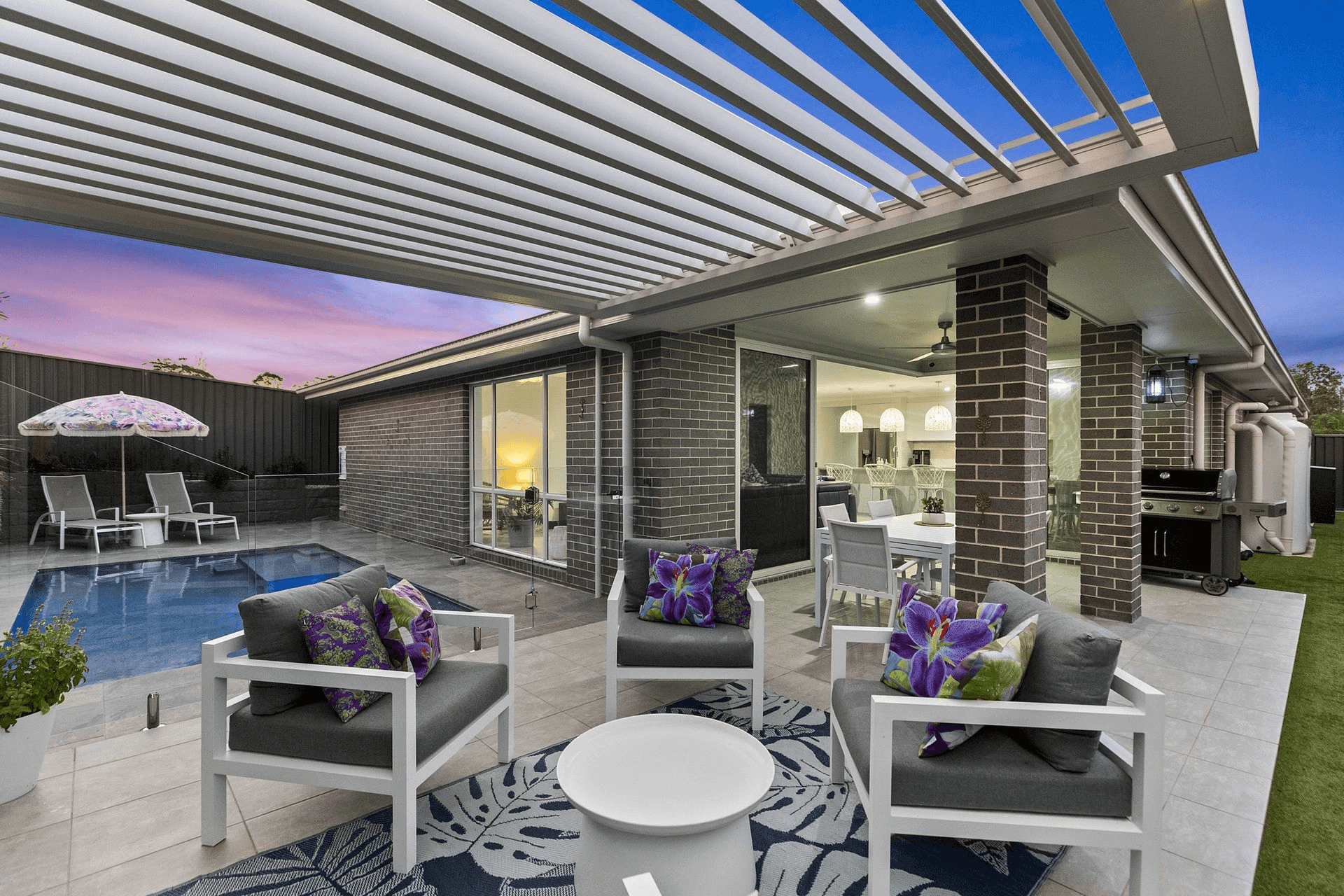 8 Pine Street, Glenning Valley, NSW 2261