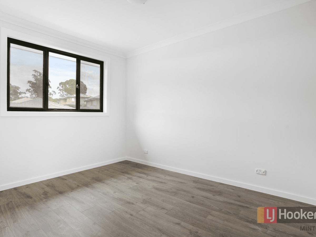 37 Fleming Dr, CAMPBELLTOWN, NSW 2560