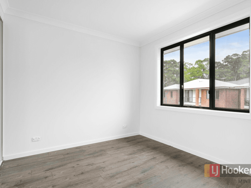 37 Fleming Dr, CAMPBELLTOWN, NSW 2560