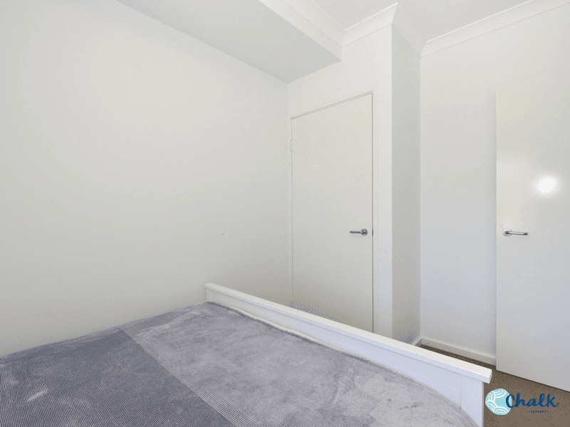 2/4 Betano Rd, ROCKINGHAM, WA 6168