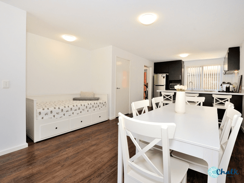 2/4 Betano Rd, ROCKINGHAM, WA 6168