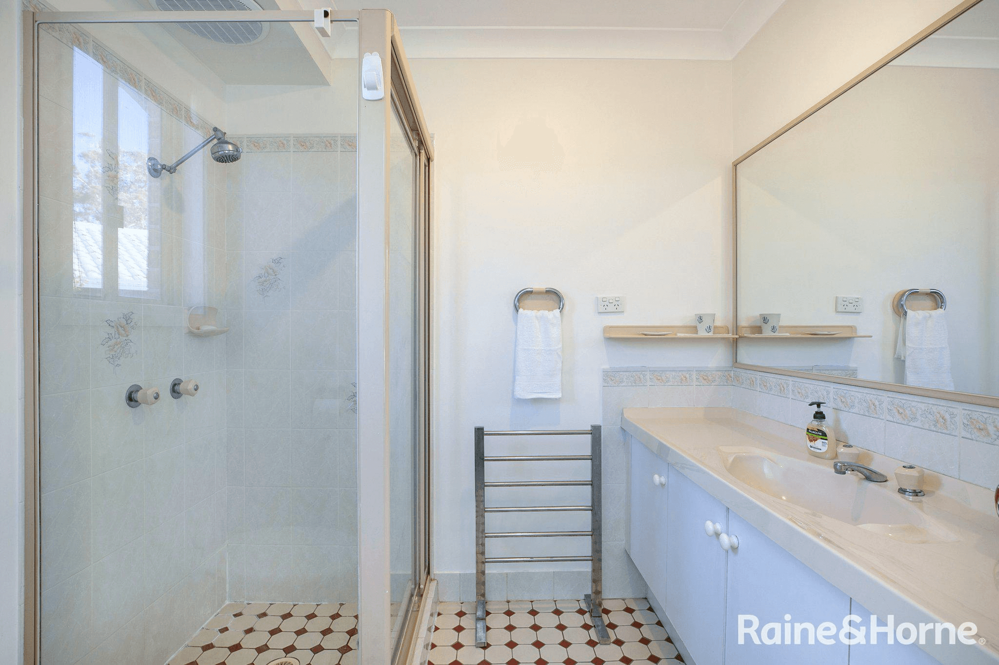 6 Conifer Place, MITTAGONG, NSW 2575