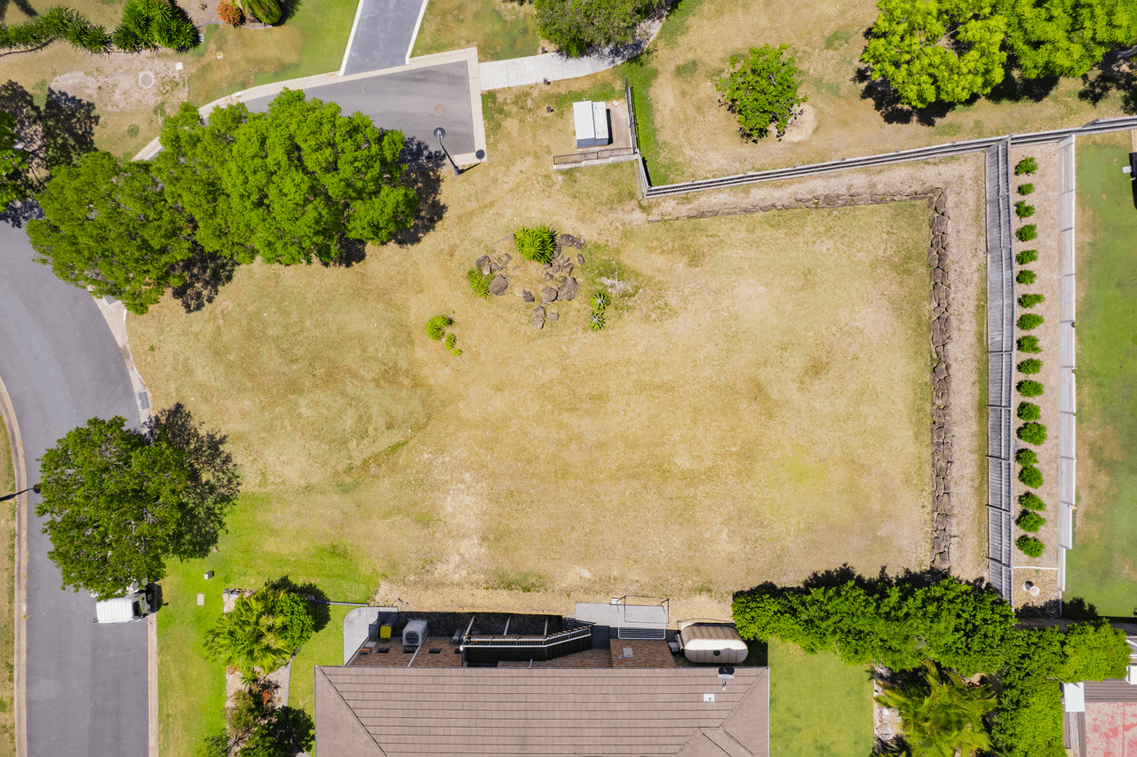 35 Laughlen Chase, PACIFIC PINES, QLD 4211