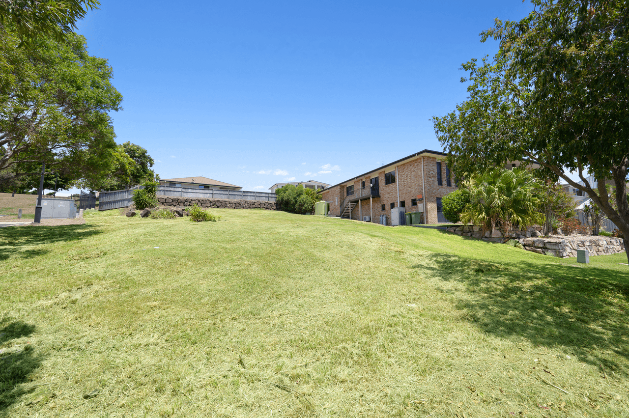 35 Laughlen Chase, PACIFIC PINES, QLD 4211