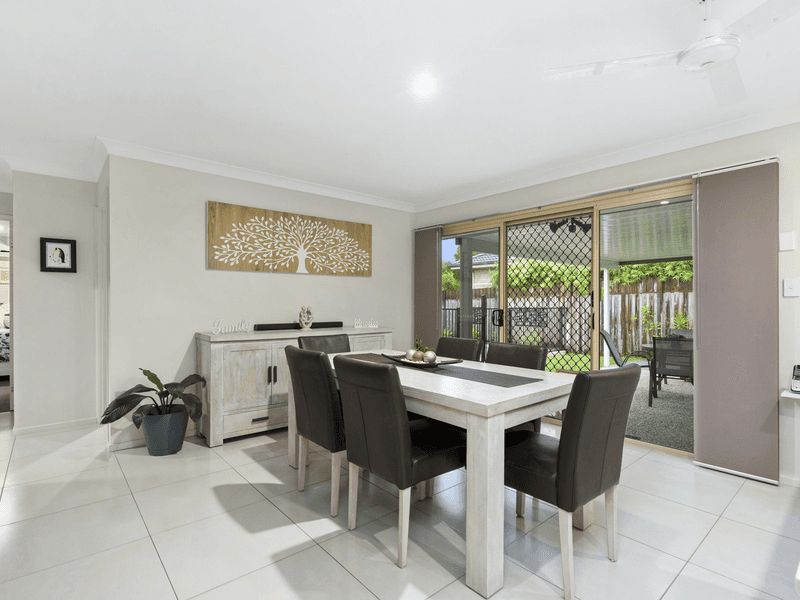 11 Witheren Circuit, PACIFIC PINES, QLD 4211