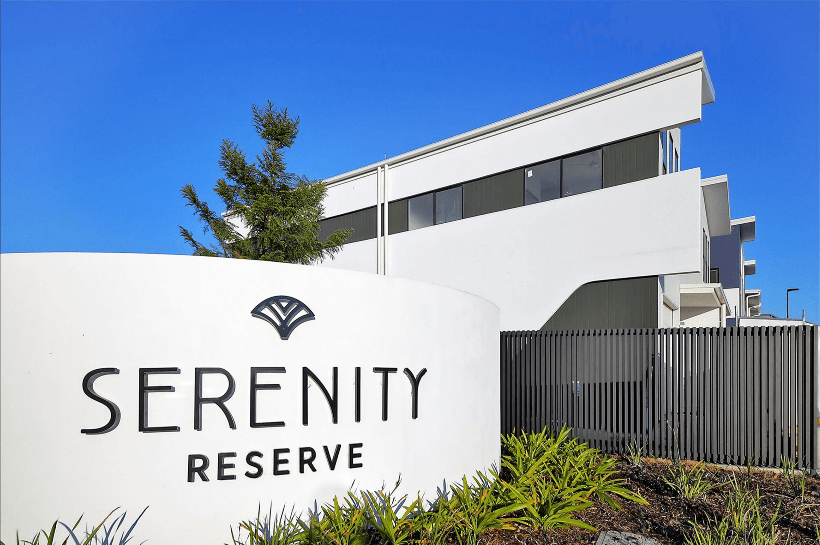 17/1 Lake Serenity Boulevard, HELENSVALE, QLD 4212