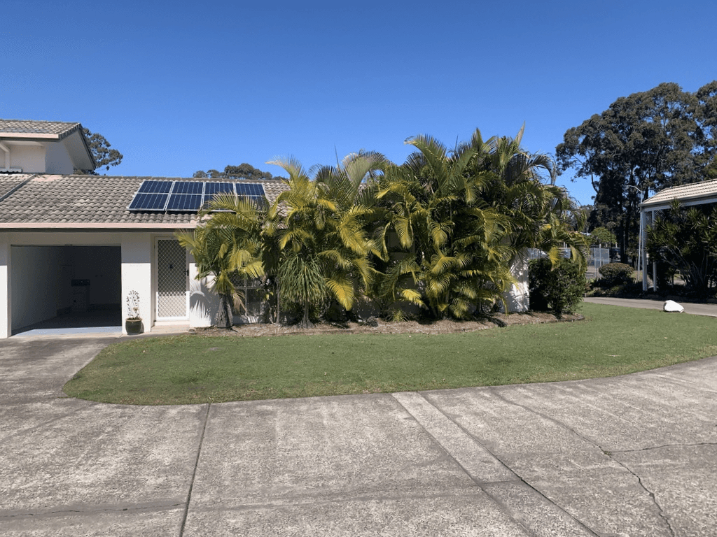 2 Saint Kevins Avenue, BENOWA, QLD 4217