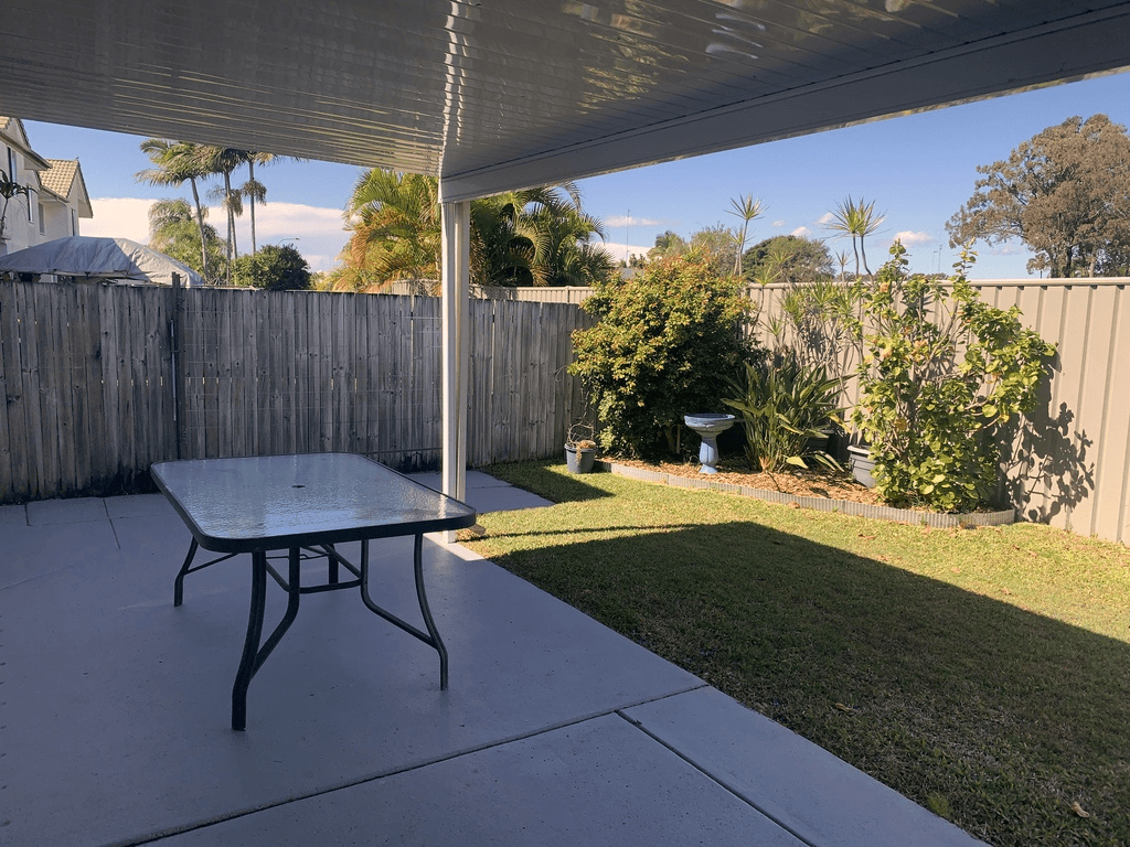 2 Saint Kevins Avenue, BENOWA, QLD 4217