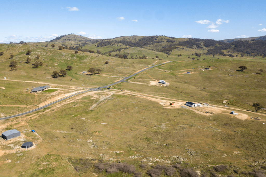 32 Captain Robertson Drive, BURRA, NSW 2620