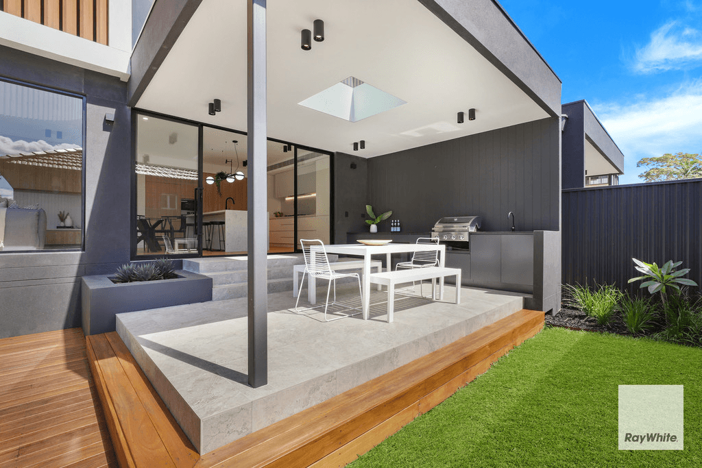 7 Yathong Road, CARINGBAH, NSW 2229