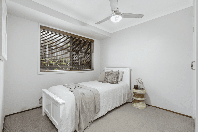 4 Coomville Crescent, NERANG, QLD 4211