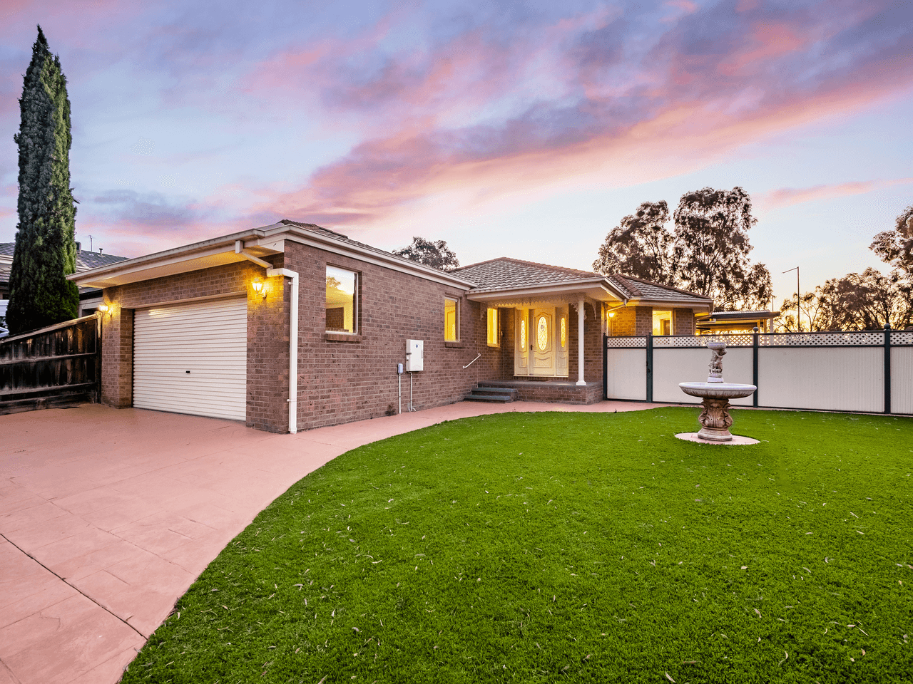 8 Yellowbox Crescent, LYNDHURST, VIC 3975