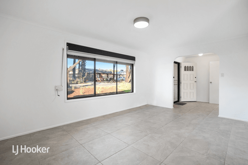 20 Chichester Court, Salisbury Heights, SA 5109