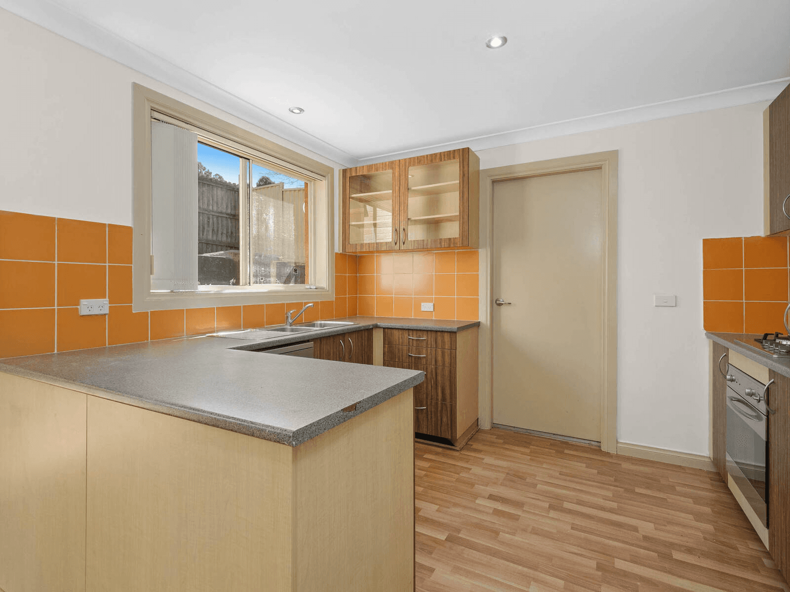 2/20-22 Kensington Close, Cecil Hills, NSW 2171