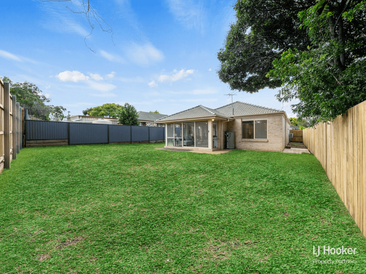 56 Solandra Crescent, CALAMVALE, QLD 4116