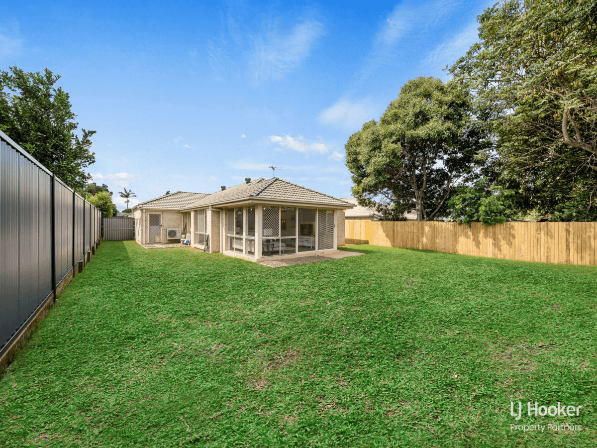 56 Solandra Crescent, CALAMVALE, QLD 4116