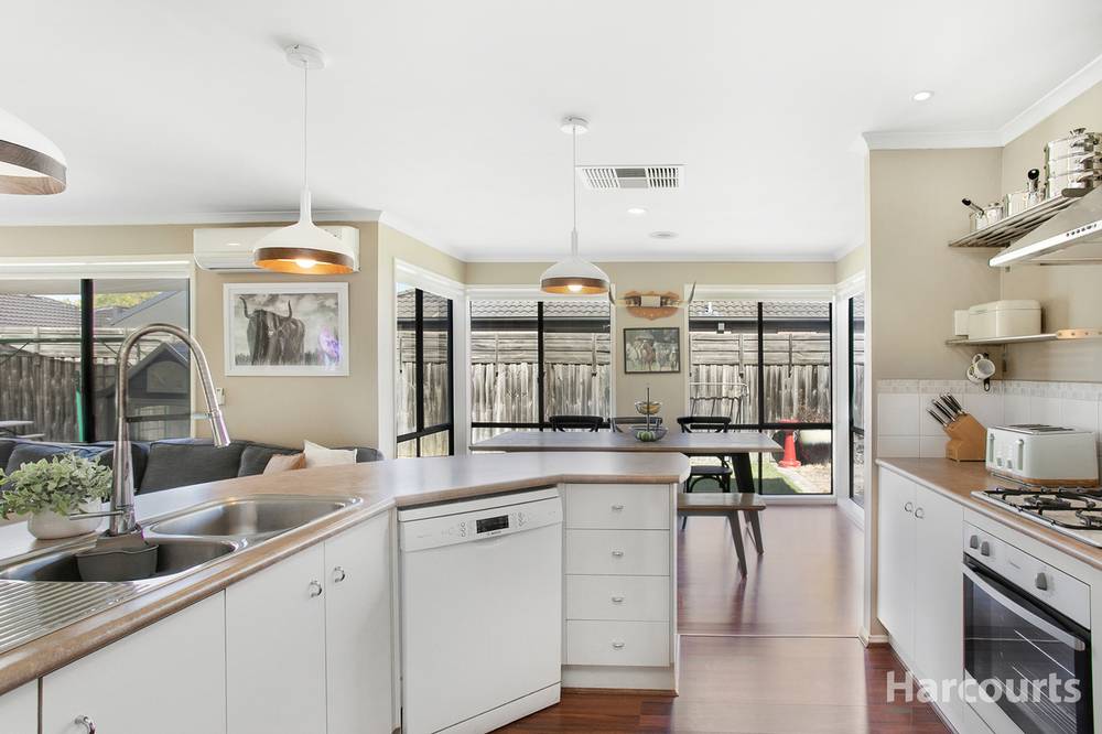 21 Community Parade, NARRE WARREN SOUTH, VIC 3805