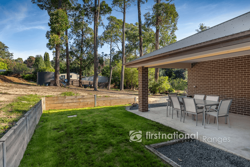 13 Belgrave Avenue, COCKATOO, VIC 3781