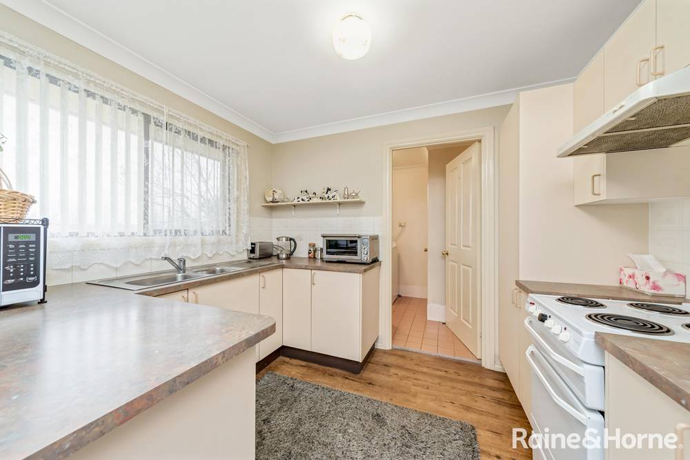 42 Jacqua Avenue, GOULBURN, NSW 2580
