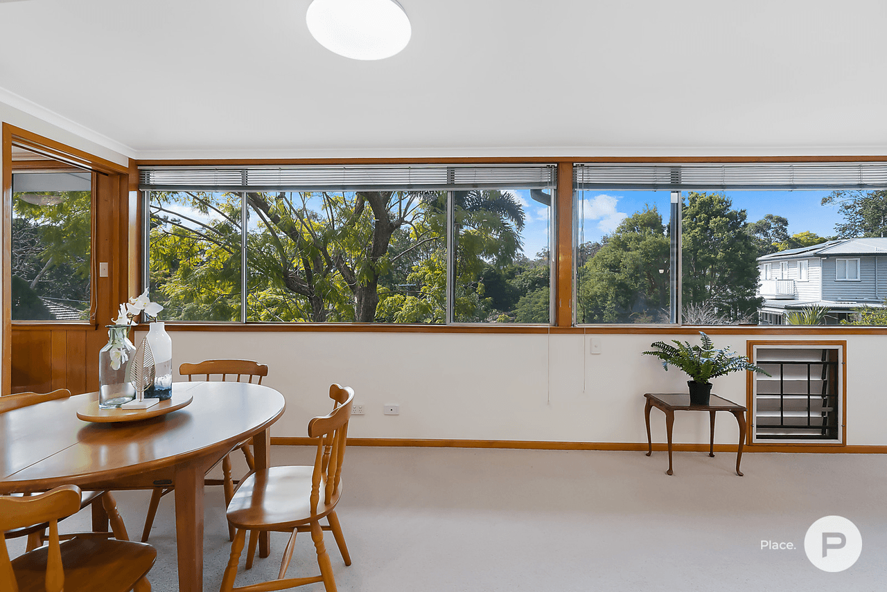 514 Cavendish Road, Coorparoo, QLD 4151